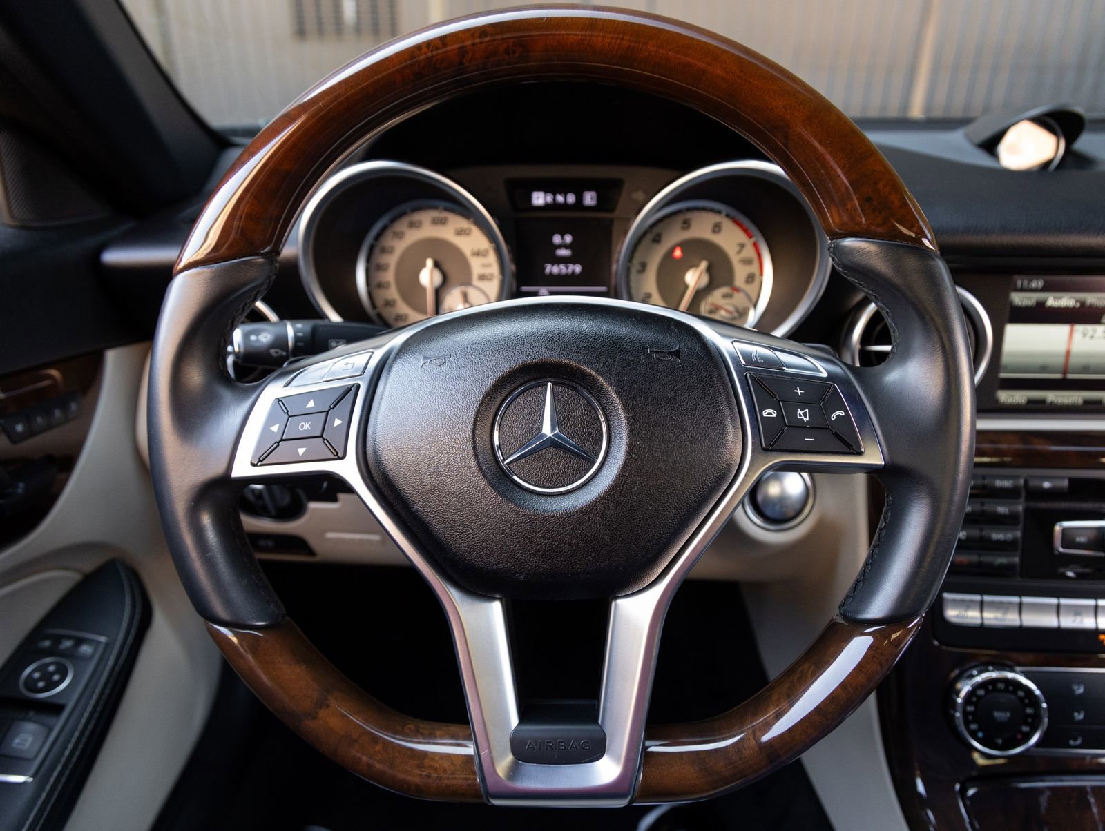 Used 2013 Mercedes-Benz SLK 250 image 15