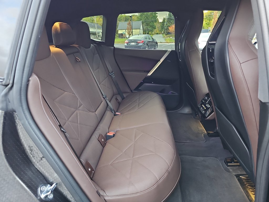 Certified 2024 BMW iX xDrive50 w/ Convenience Package AWD/4WD image 28