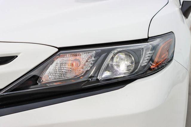 Used 2023 Toyota Camry SE image 12