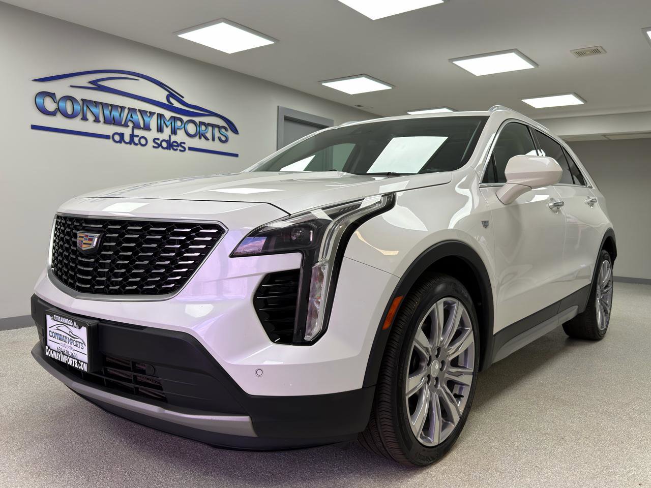 Used 2019 Cadillac XT4 Premium Luxury AWD/4WD image 1