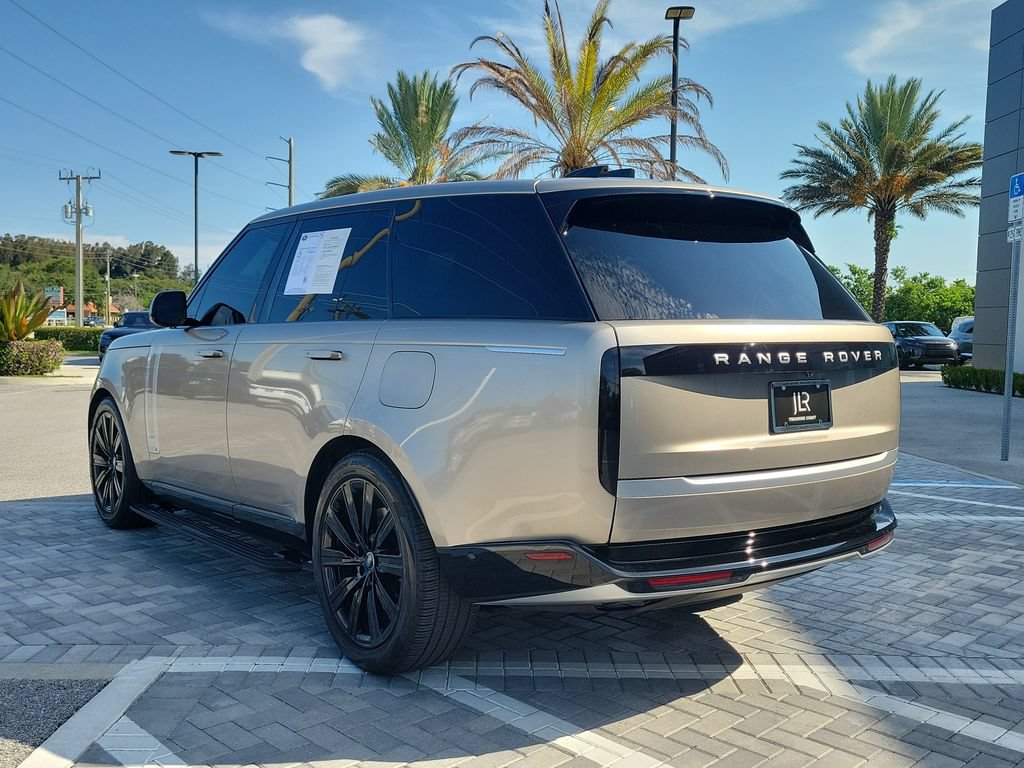 Certified 2024 Land Rover Range Rover Autobiography AWD/4WD image 3
