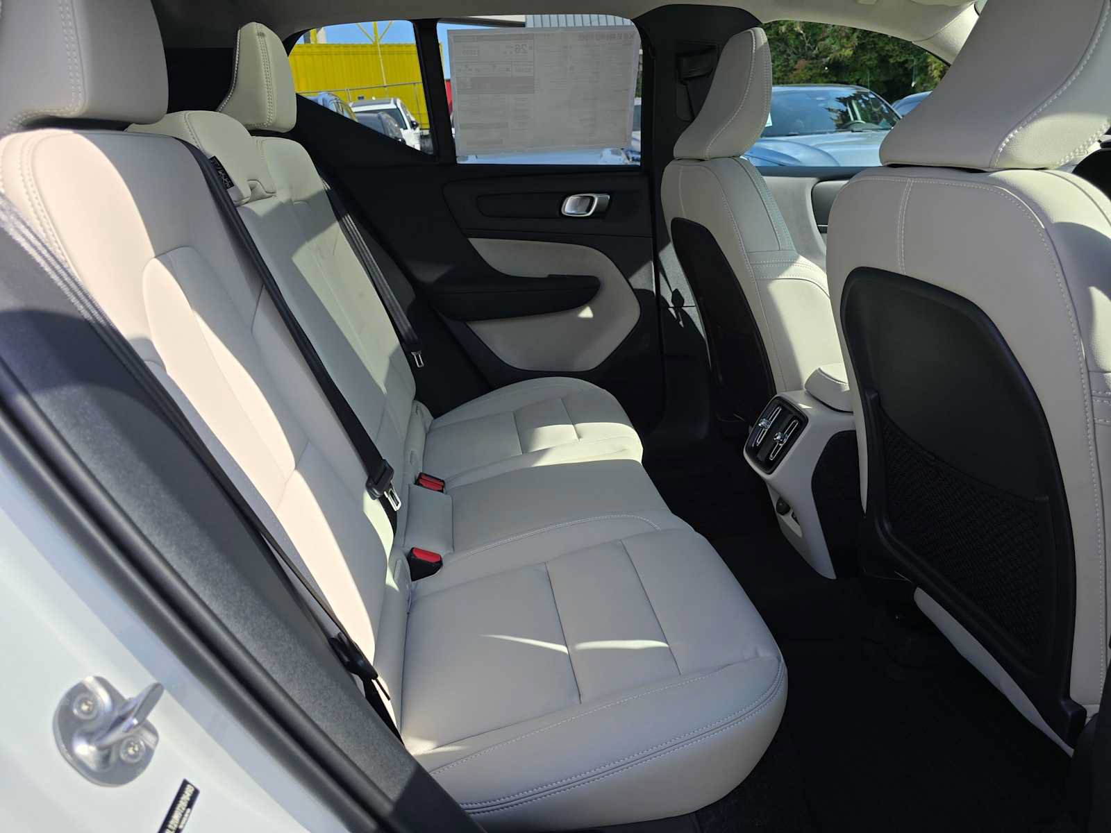 New 2026 Volvo XC40 B5 Ultra w/ Protection Package Premier AWD/4WD image 12