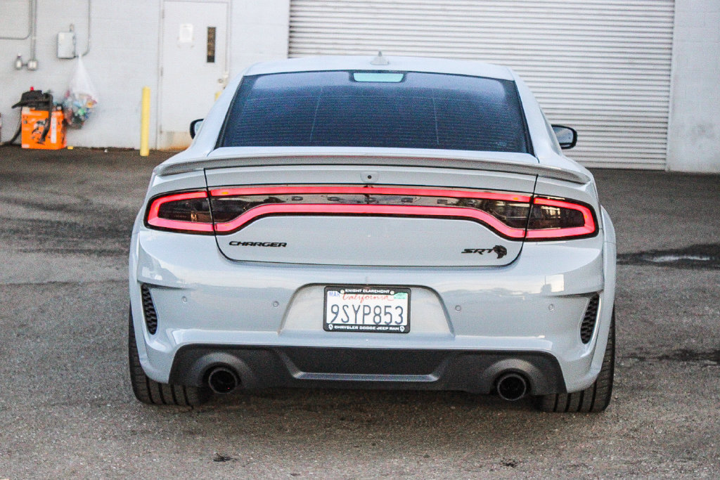 Used 2022 Dodge Charger SRT Hellcat w/ Carbon/Suede Interior Package RWD image 8