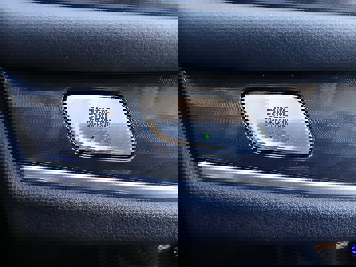 Used 2019 Buick Enclave Essence image 26