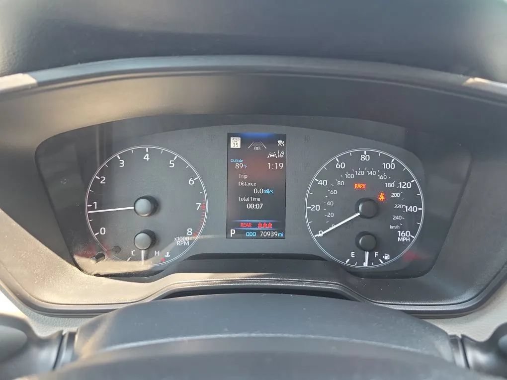 Used 2024 Toyota Corolla Cross L FWD image 16