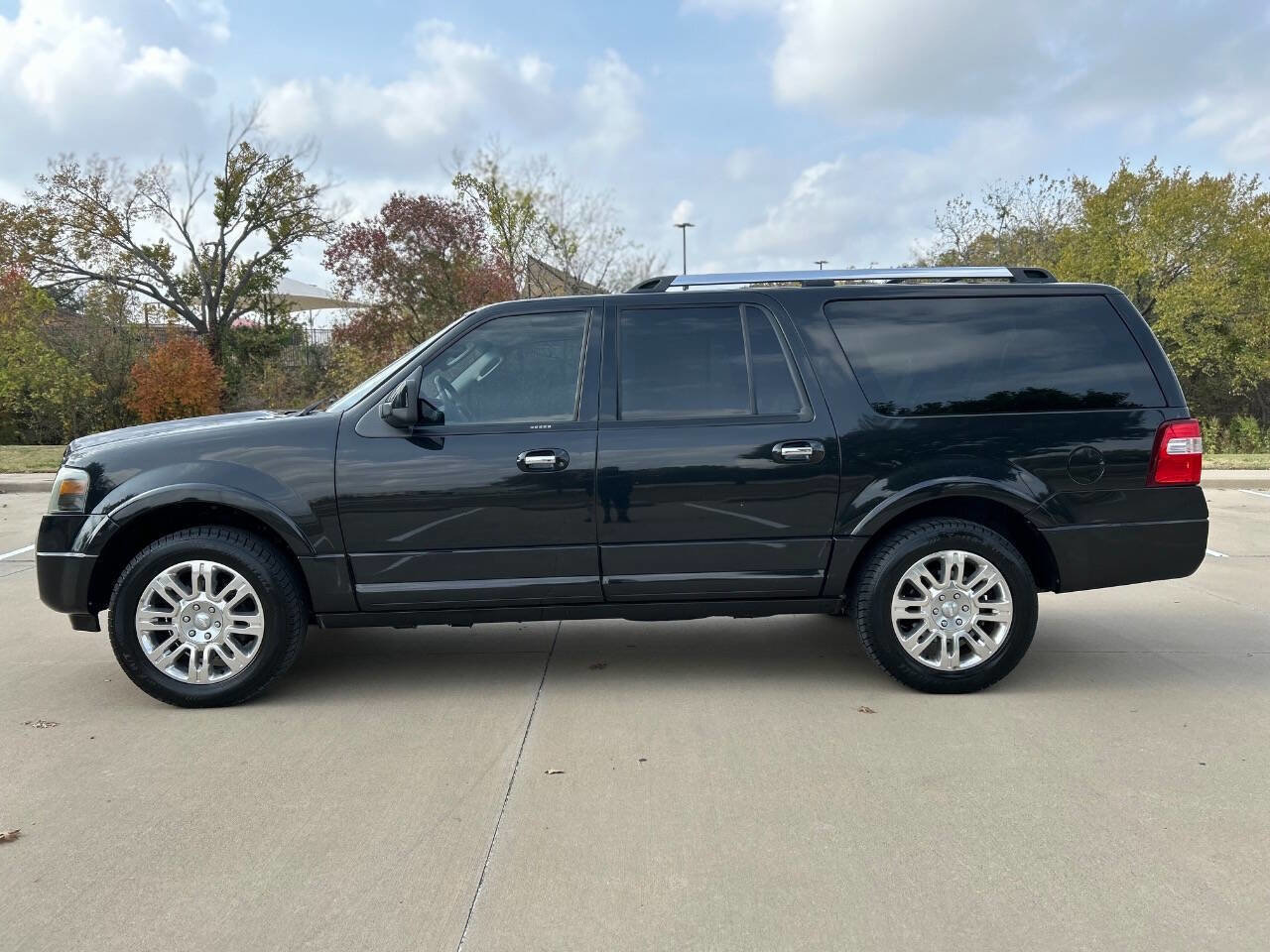 Used 2013 Ford Expedition EL Limited image 9