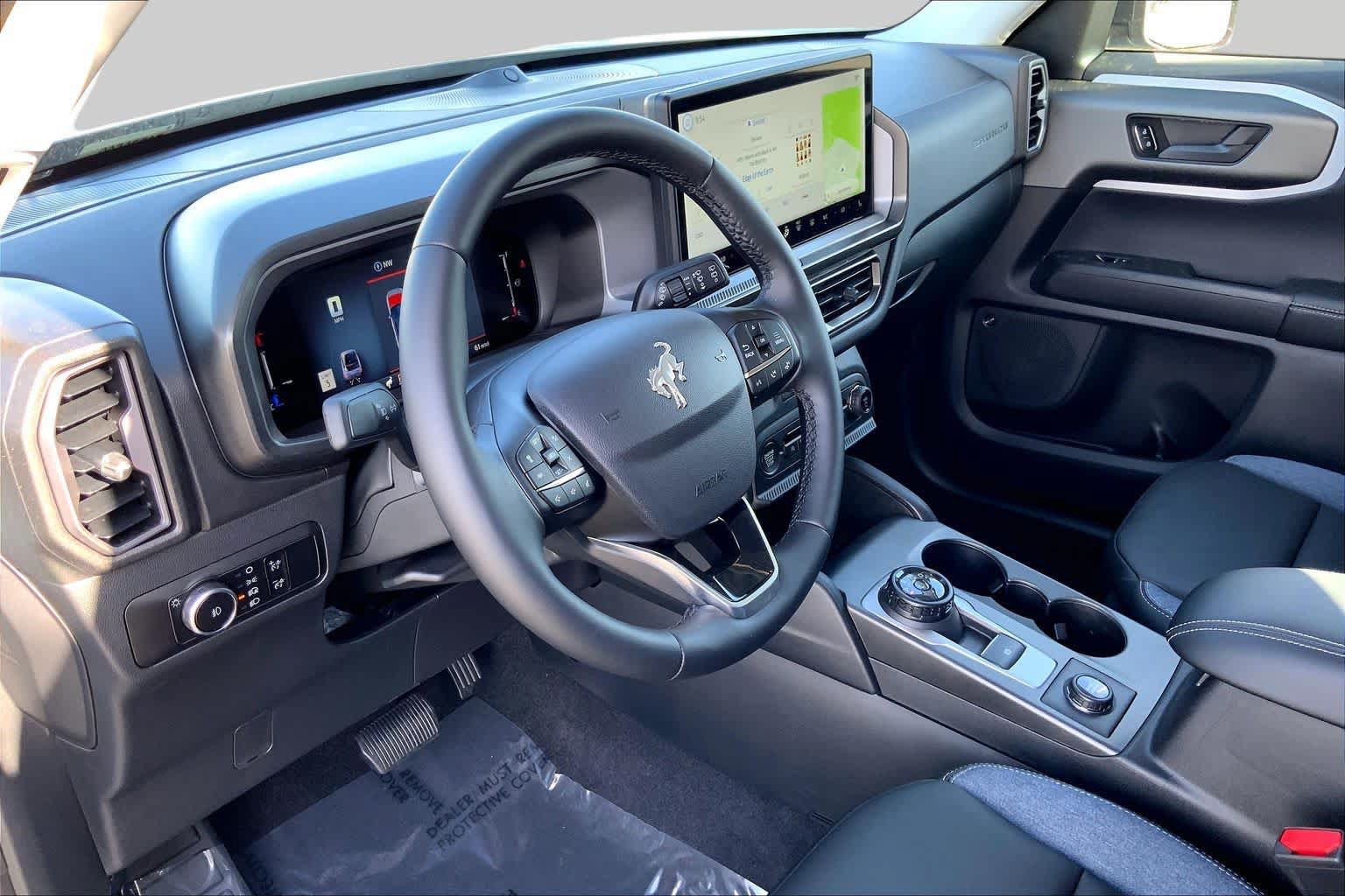 Used 2026 Ford Bronco Sport Outer Banks w/ Outer Banks Tech Package+ AWD/4WD image 17