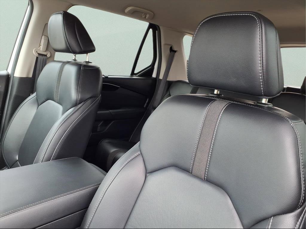 Used 2025 Honda Pilot EX-L image 13