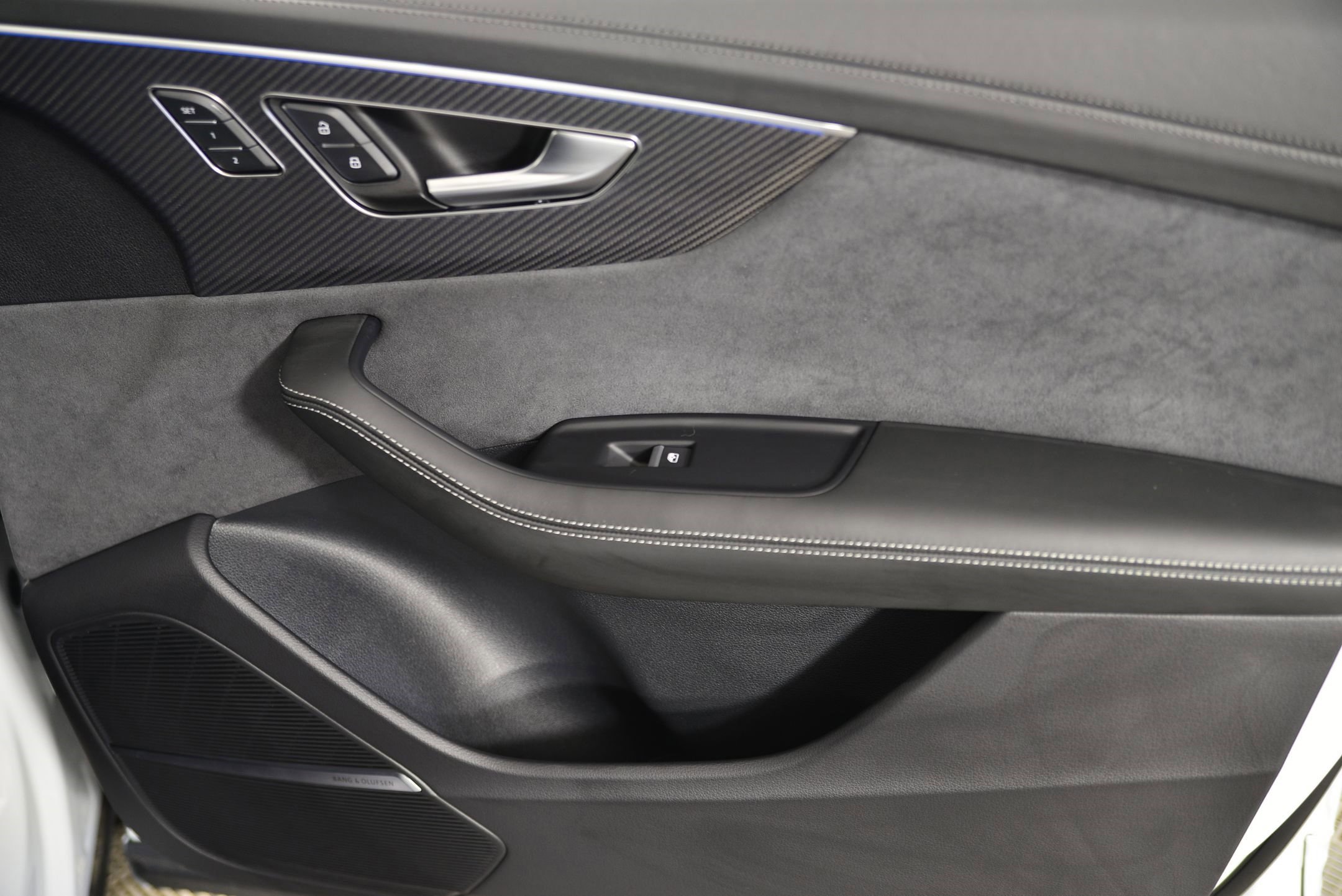 New 2026 Audi SQ8 Prestige image 9