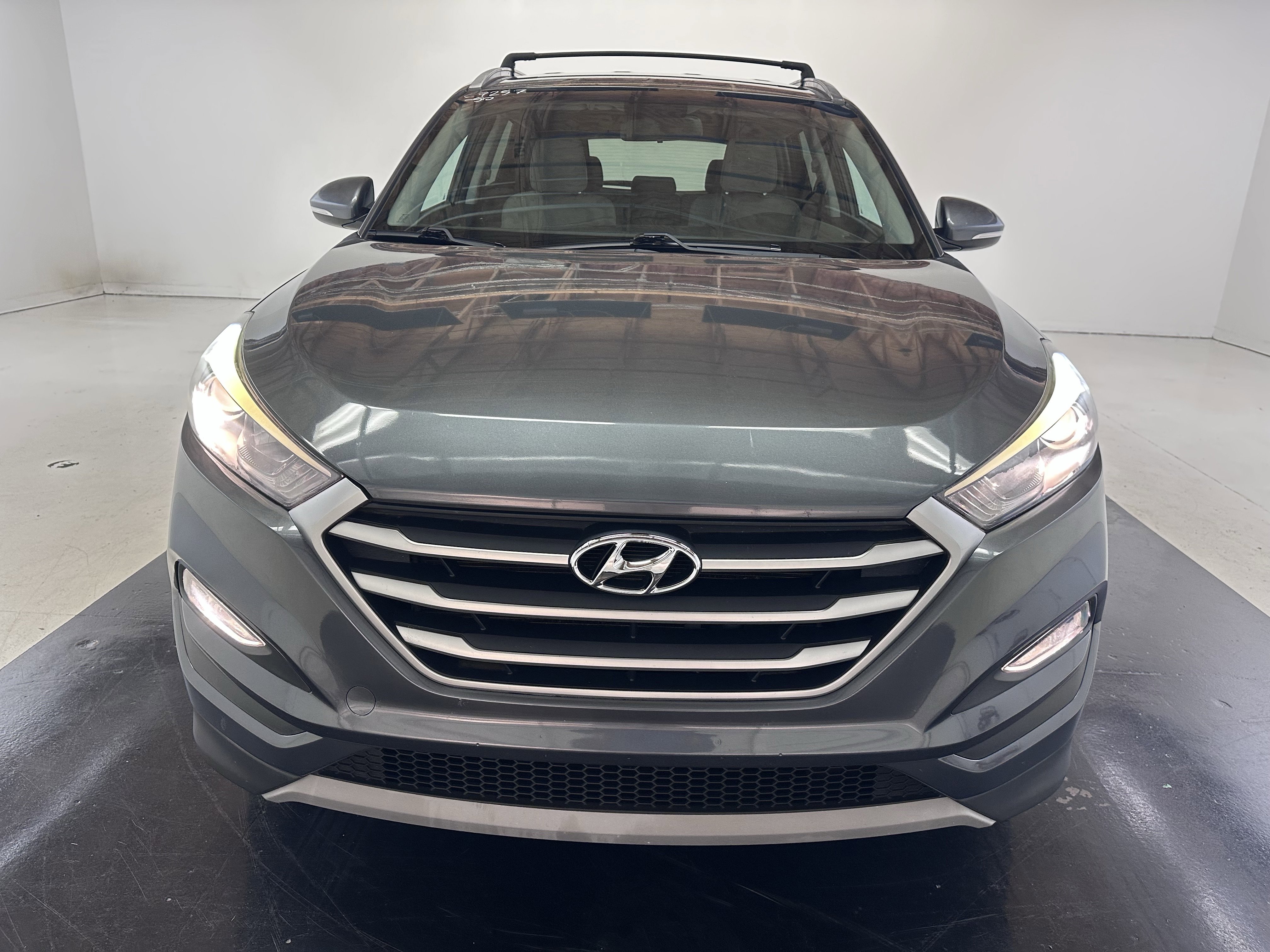 Used 2018 Hyundai Tucson Sport w/ Cargo Package image 54