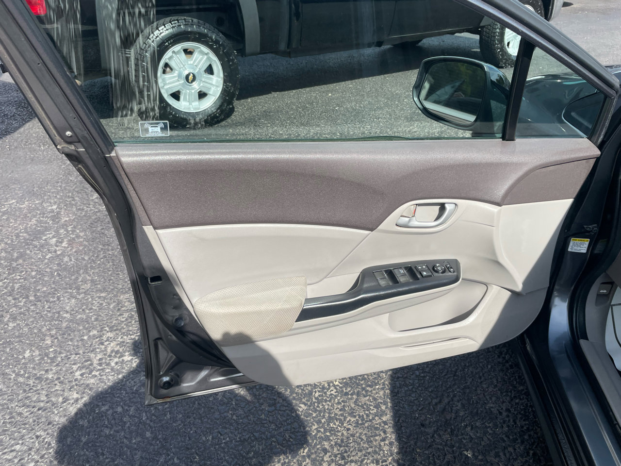 Used 2012 Honda Civic LX image 24