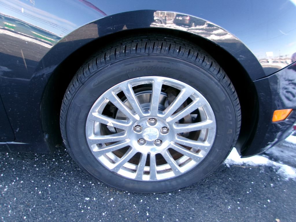 Used 2016 Chevrolet Cruze LT image 17