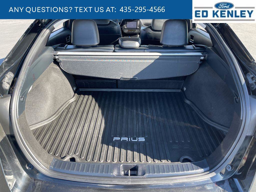 Used 2020 Toyota Prius XLE image 29
