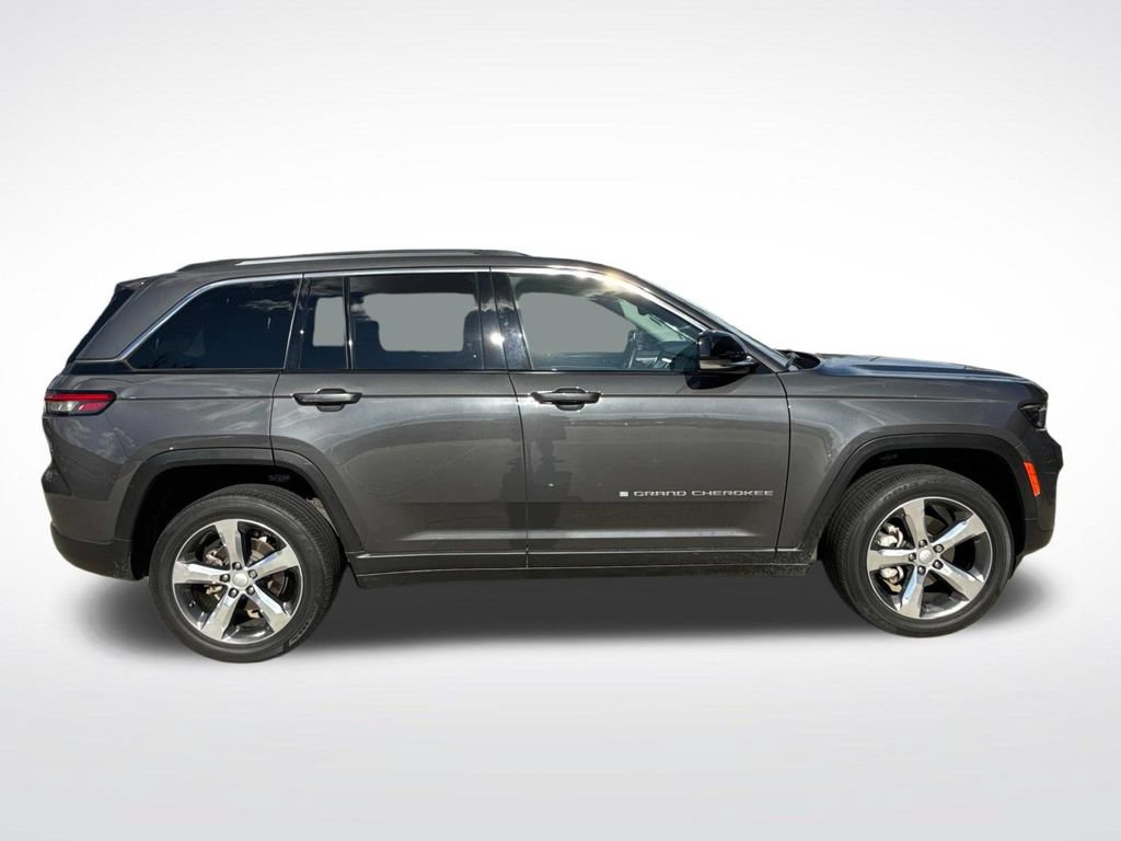 Used 2022 Jeep Grand Cherokee Limited RWD image 10