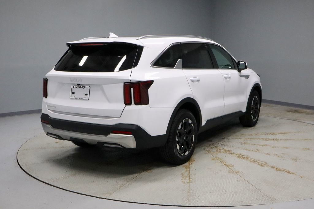 Used 2025 Kia Sorento S w/ Panoramic Sunroof Package image 13