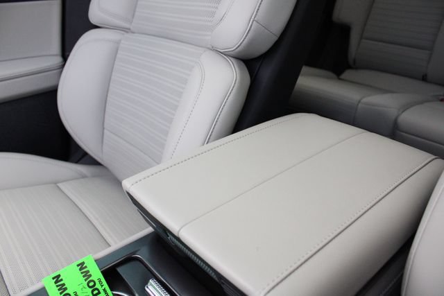 New 2026 Lincoln Nautilus Reserve AWD/4WD image 20