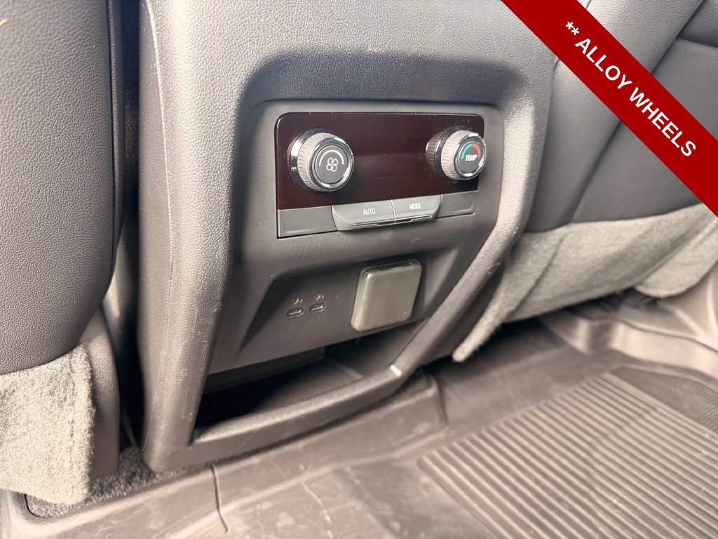 Used 2024 Chevrolet Traverse LT w/ LPO, Floor Liner Package AWD/4WD image 17