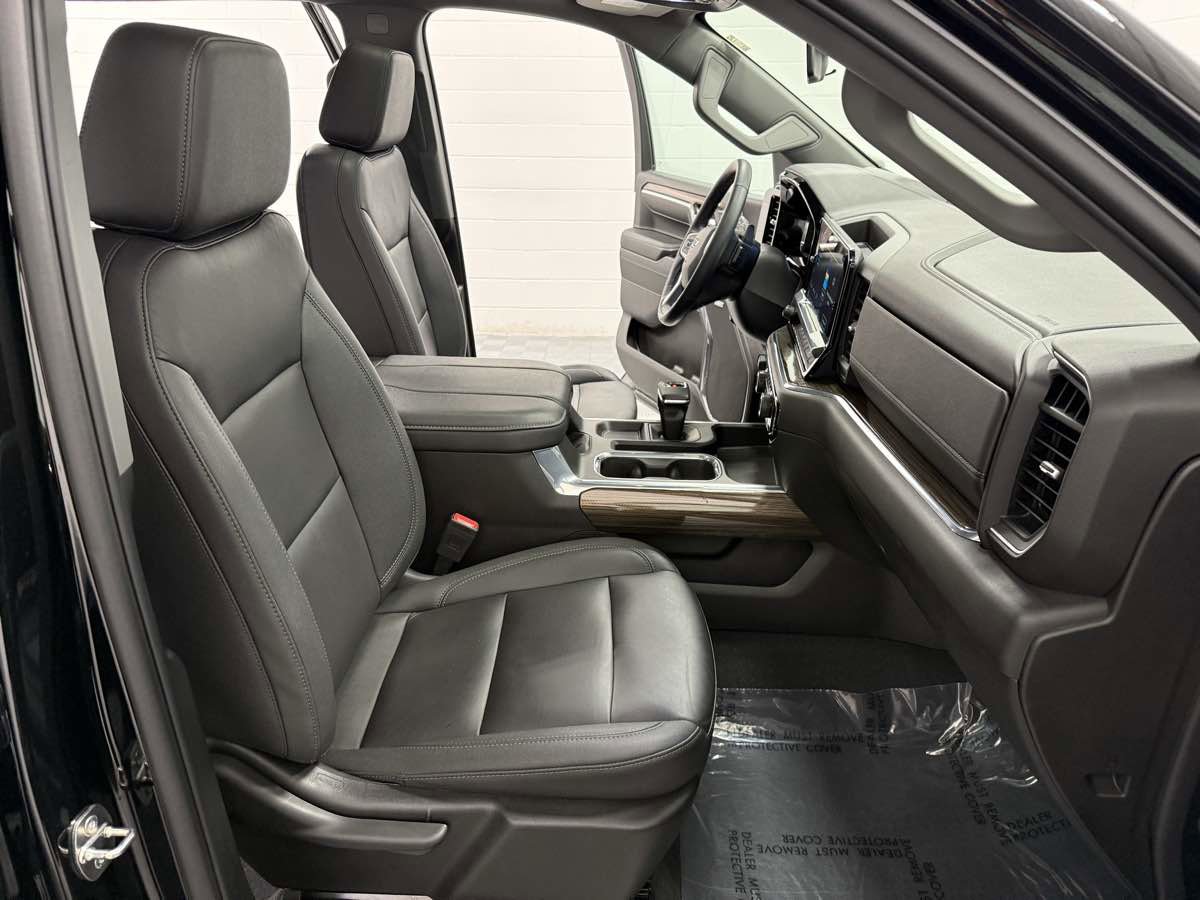 Used 2024 Chevrolet Silverado 1500 RST w/ Convenience Package II image 18