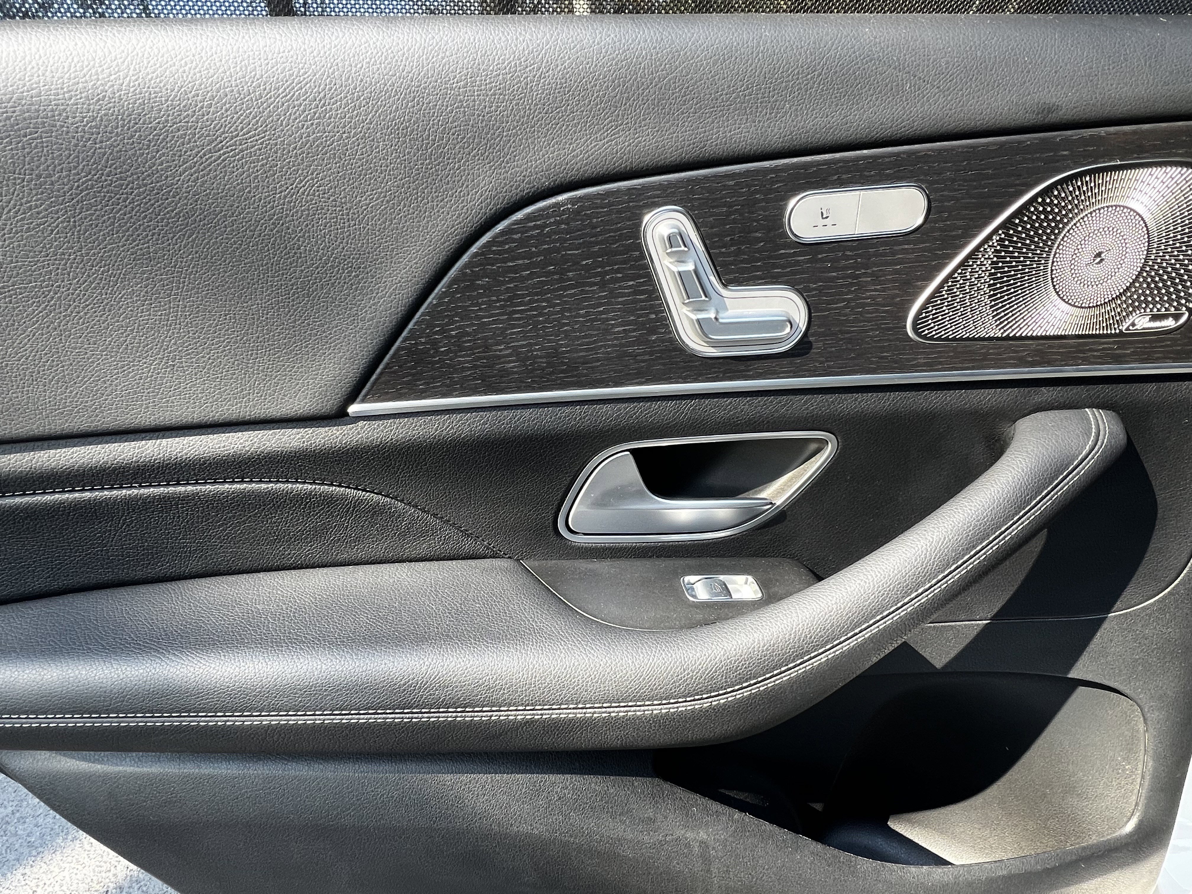 Used 2023 Mercedes-Benz GLS 450 450 4MATIC w/ AMG Line Exterior image 30