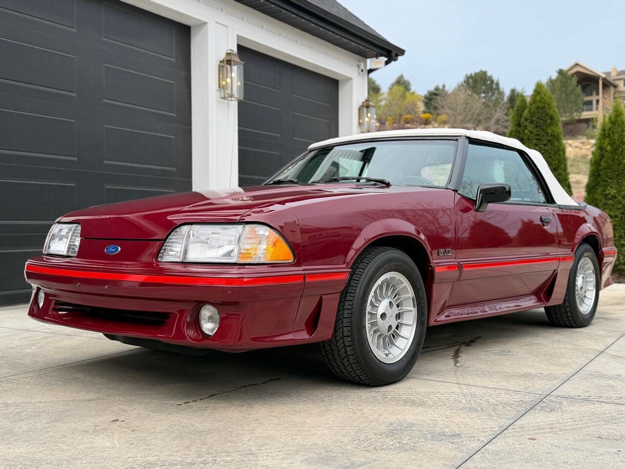 Used 1988 Ford Mustang GT image 3