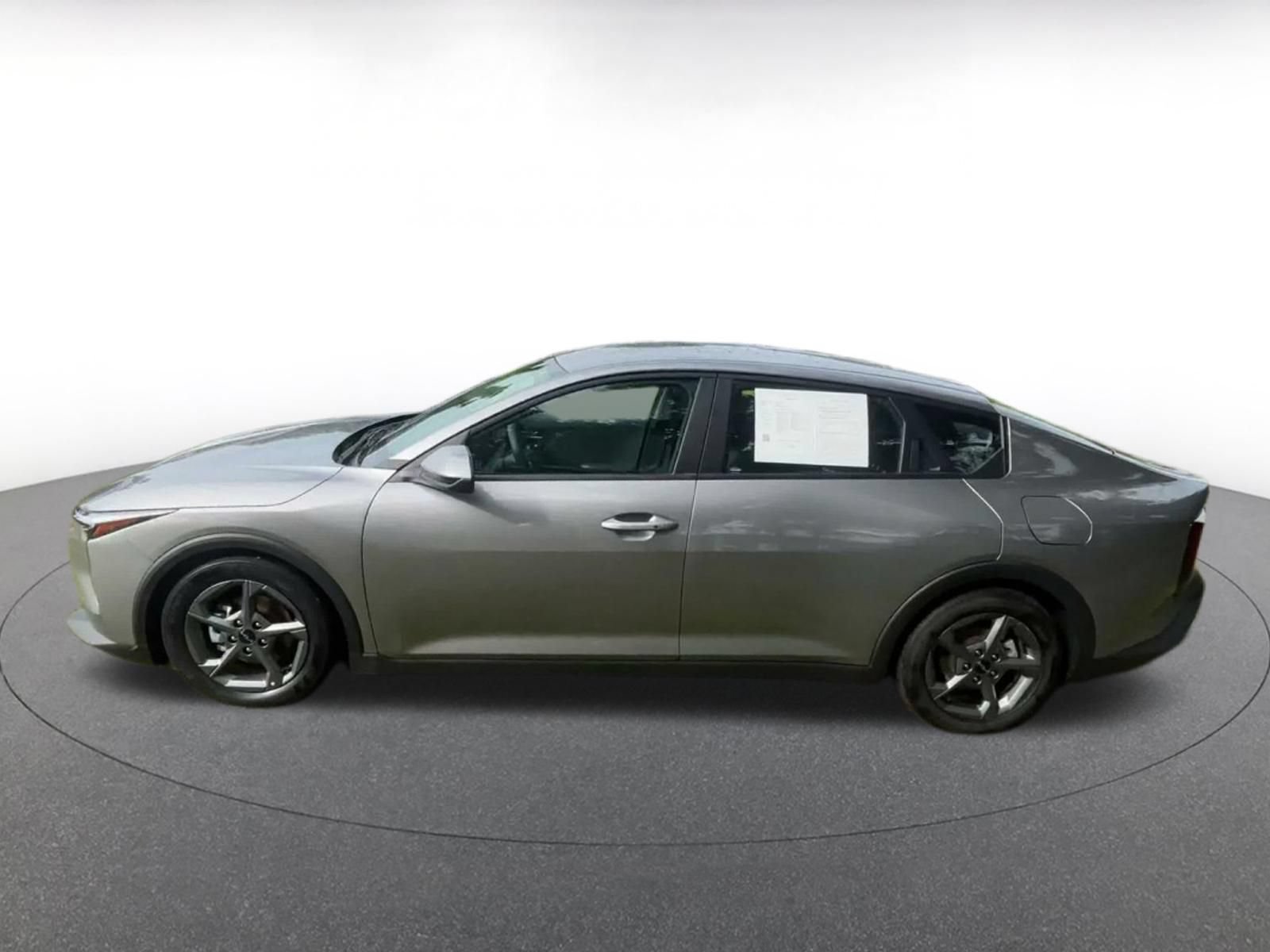 Used 2025 Kia K4 FWD image 9