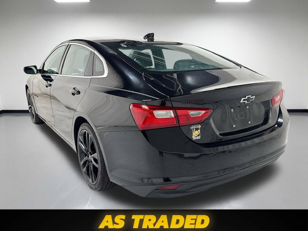 Used 2018 Chevrolet Malibu LT w/ Leather Package FWD image 9