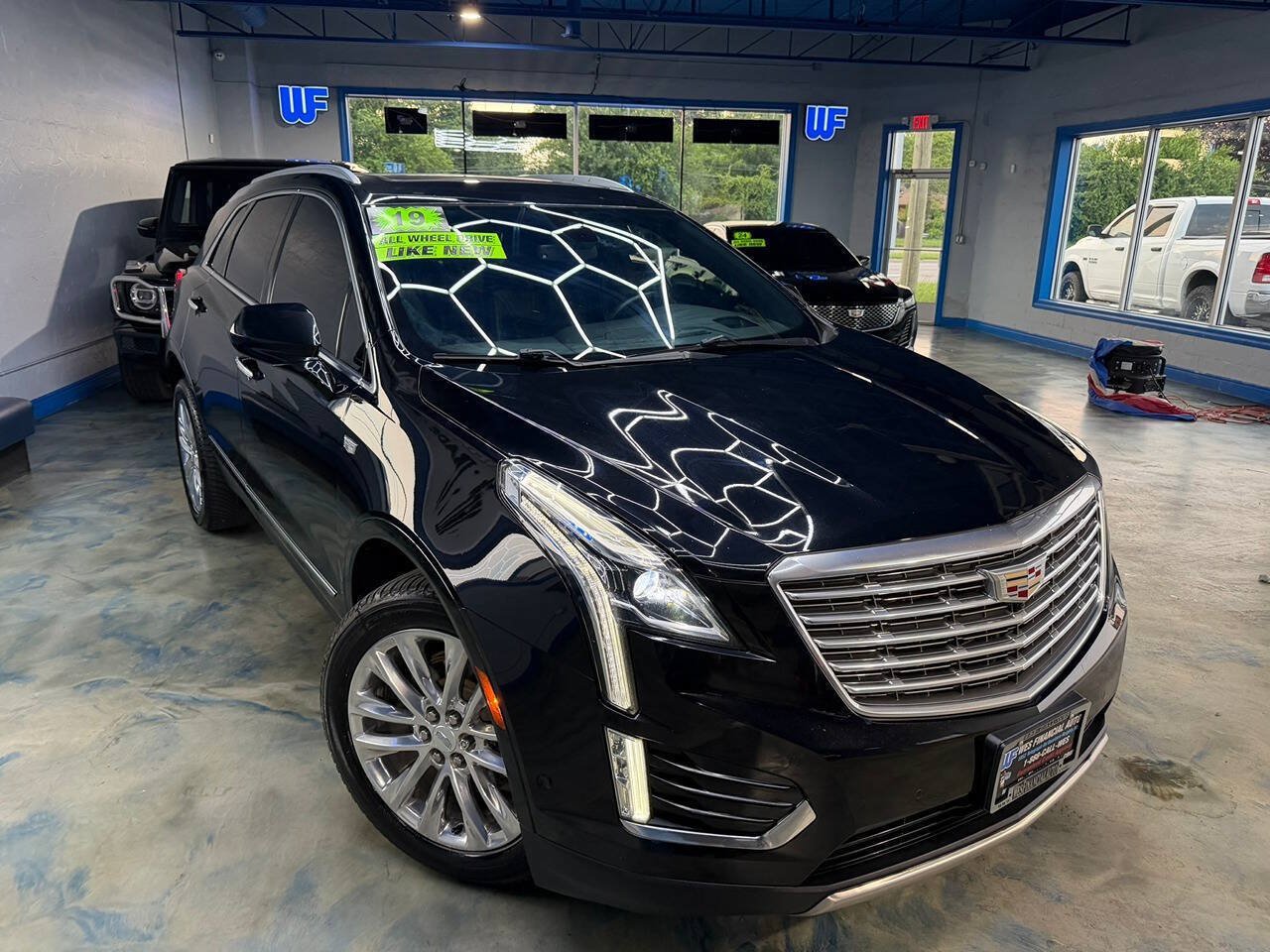 Used 2019 Cadillac XT5 Platinum AWD/4WD image 6