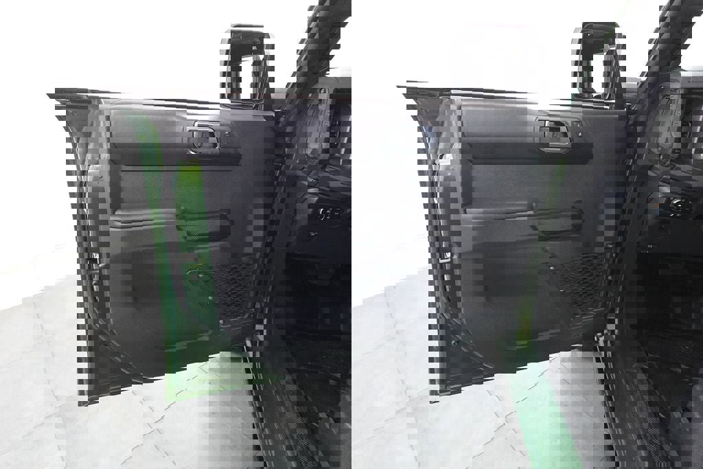 Certified 2025 Ford Bronco Badlands image 8