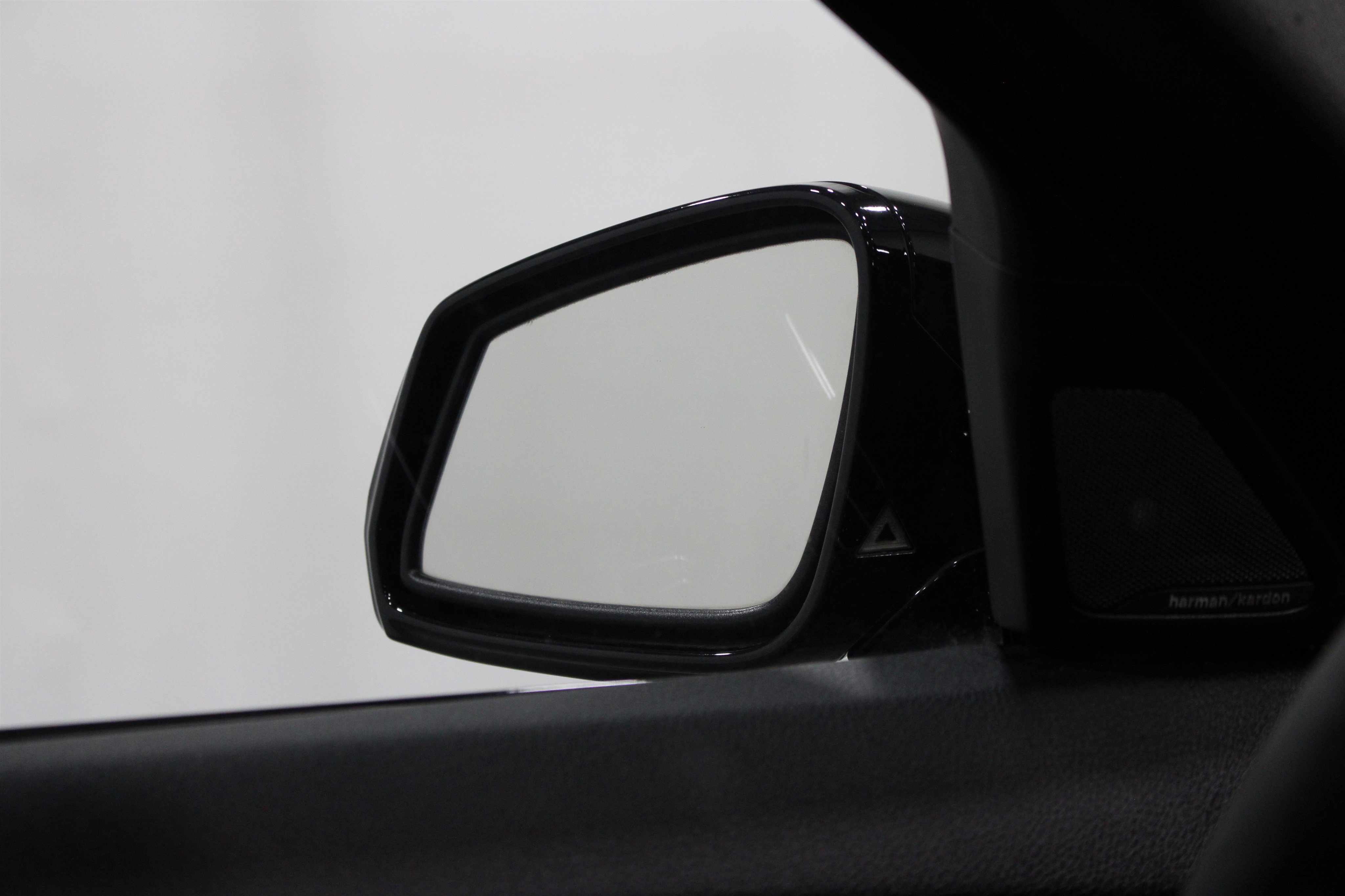 Used 2016 BMW 550i xDrive Sedan AWD/4WD image 29