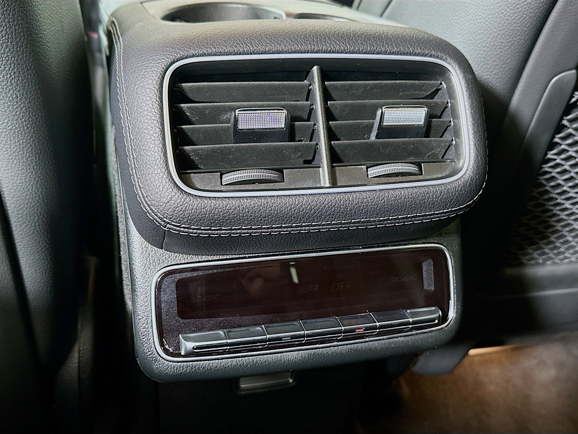 Certified 2025 Mercedes-Benz GLS 450 4MATIC image 27