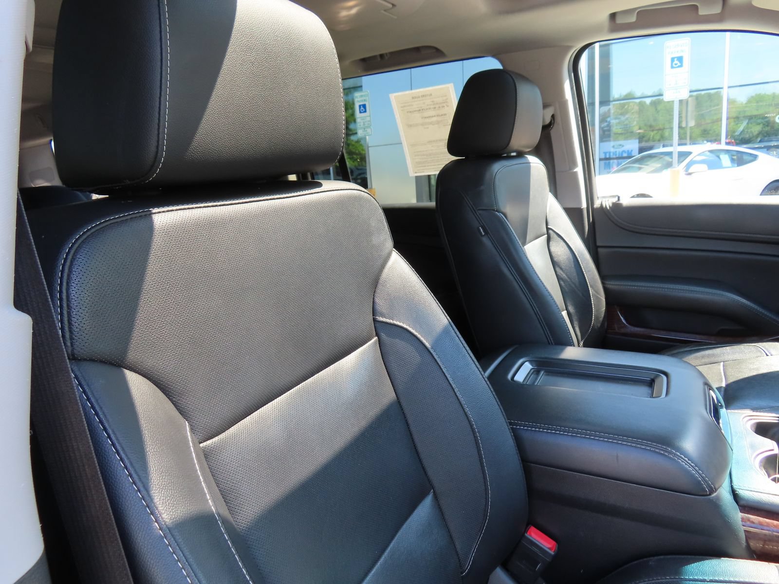 Used 2020 GMC Yukon XL SLT w/ Premium Edition AWD/4WD image 36