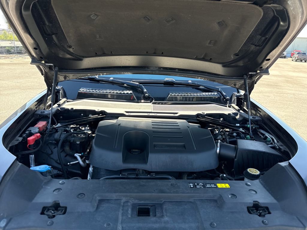 Used 2020 Land Rover Defender 110 HSE image 30