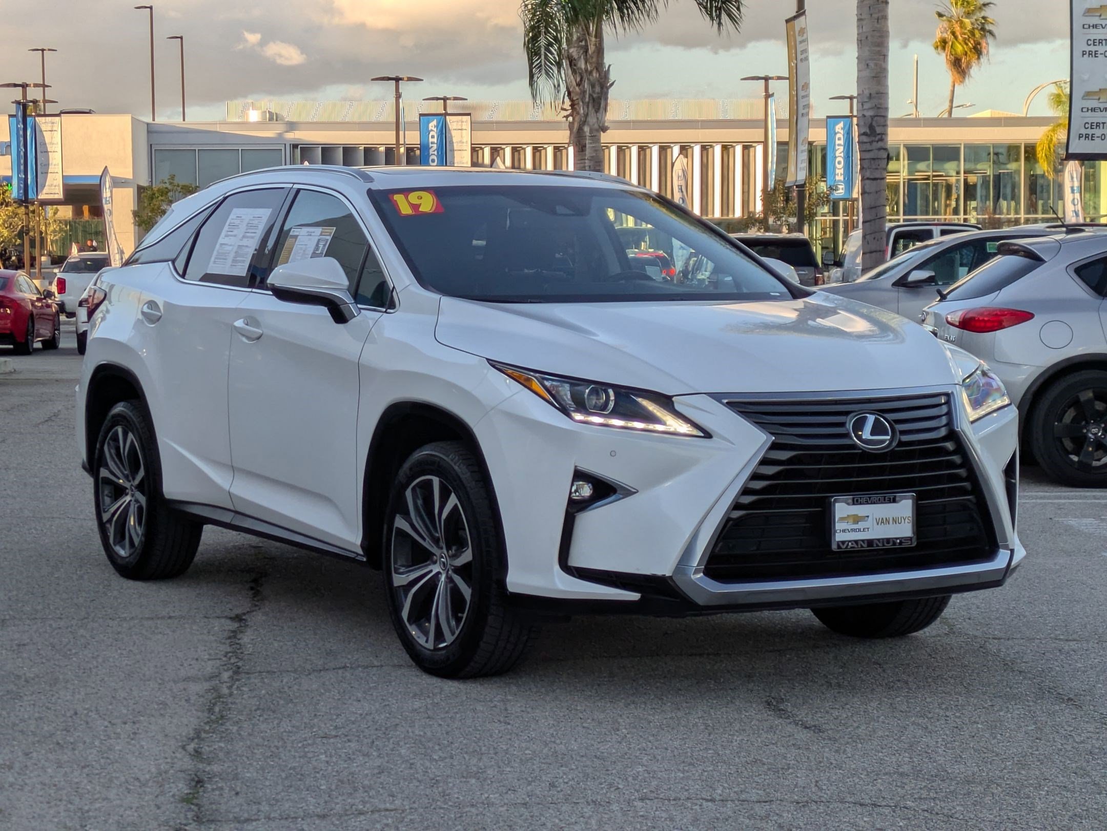 Used 2019 Lexus RX 350 FWD w/ Navigation Package image 3