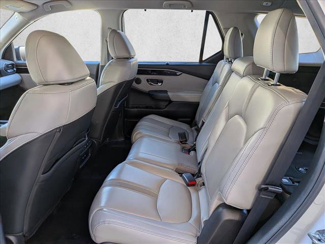 Used 2025 Honda Pilot EX-L image 19