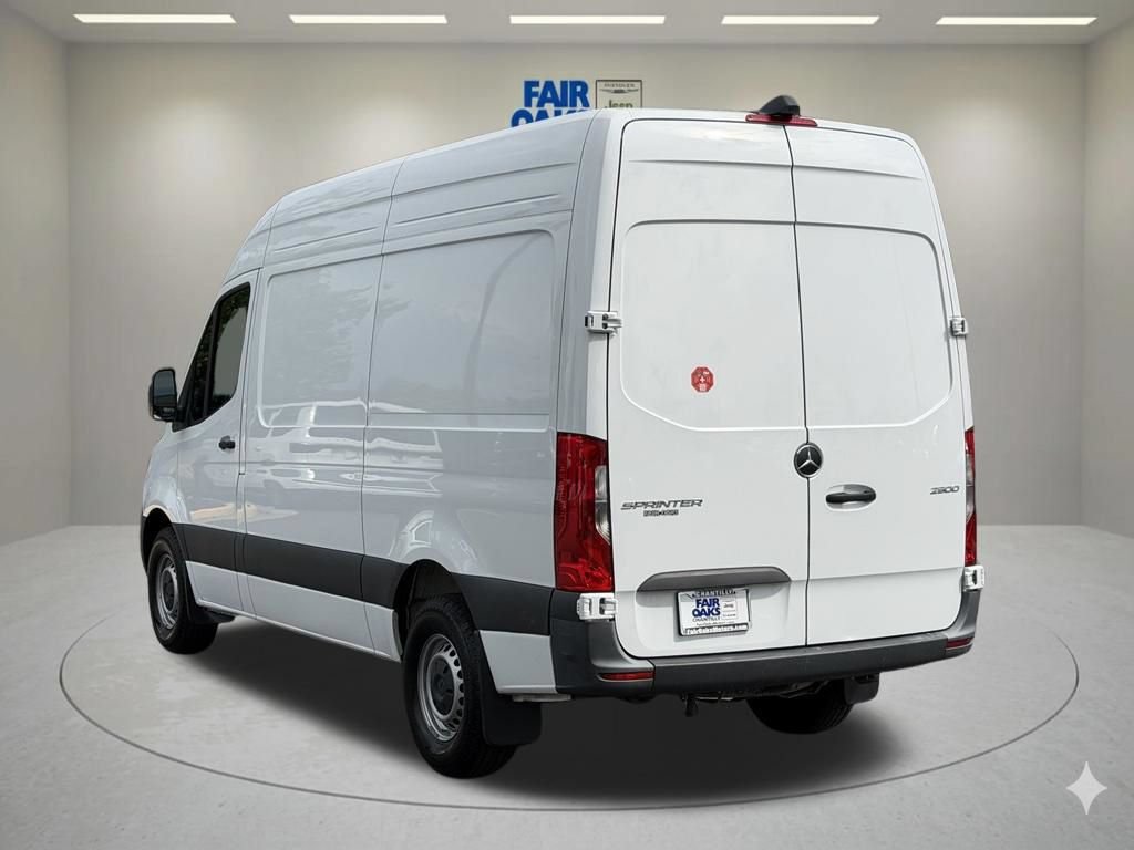Used 2025 Mercedes-Benz Sprinter 2500 image 8