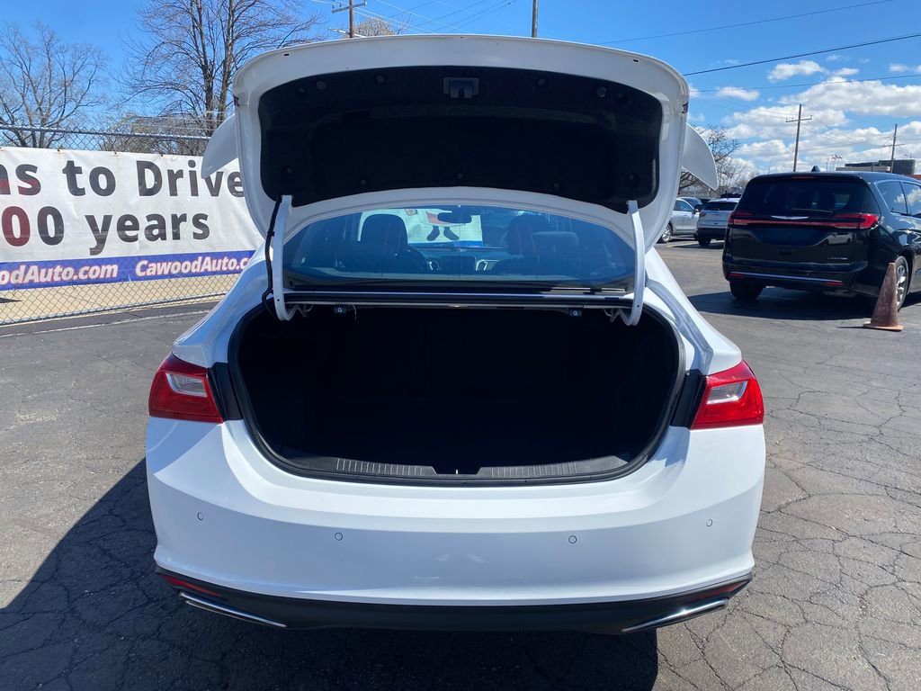 Used 2022 Chevrolet Malibu RS FWD image 4