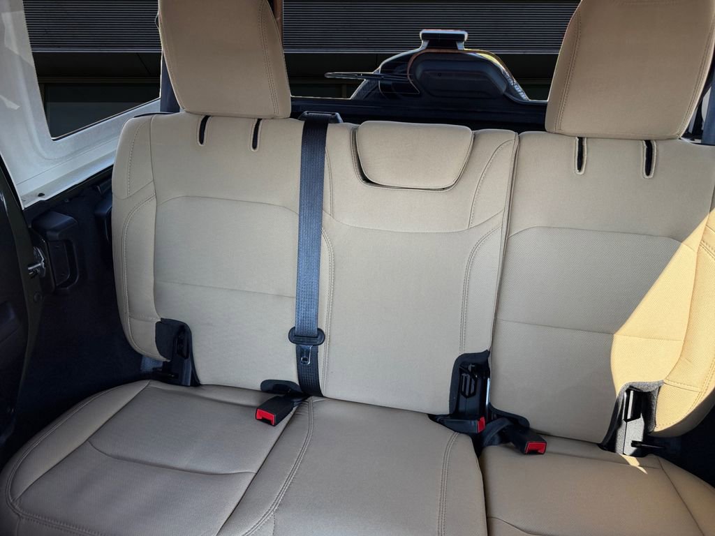 Used 2022 Jeep Wrangler Unlimited Sport w/ Sun And Sound Package image 16