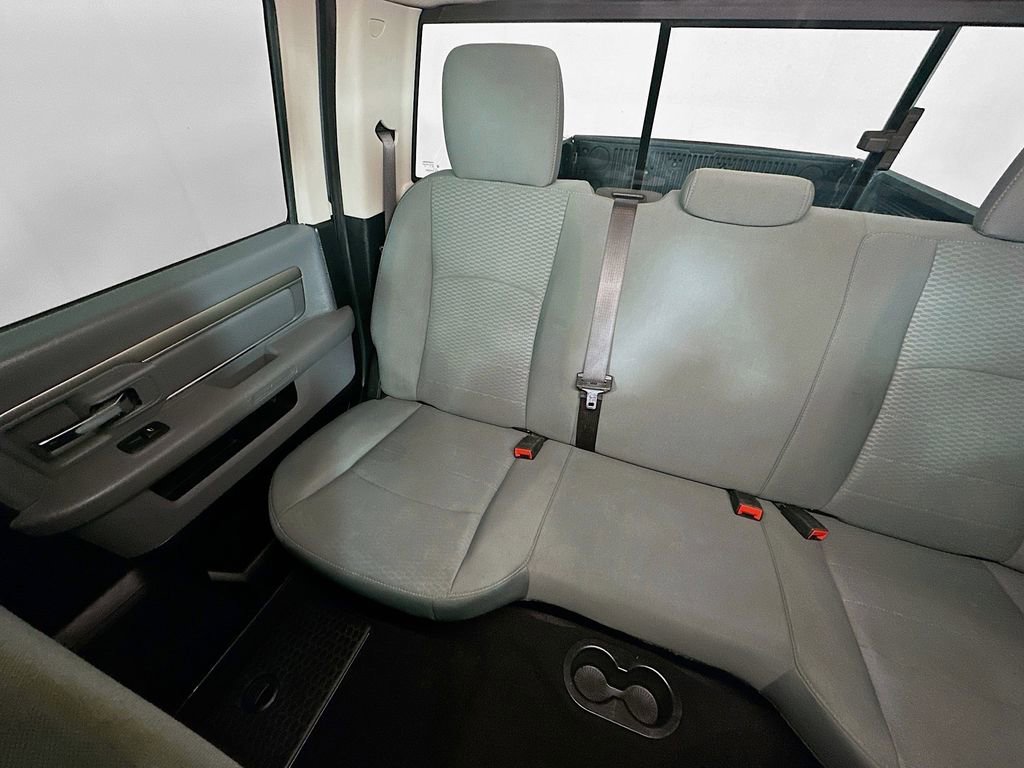 Used 2020 RAM 1500 Classic SLT image 12