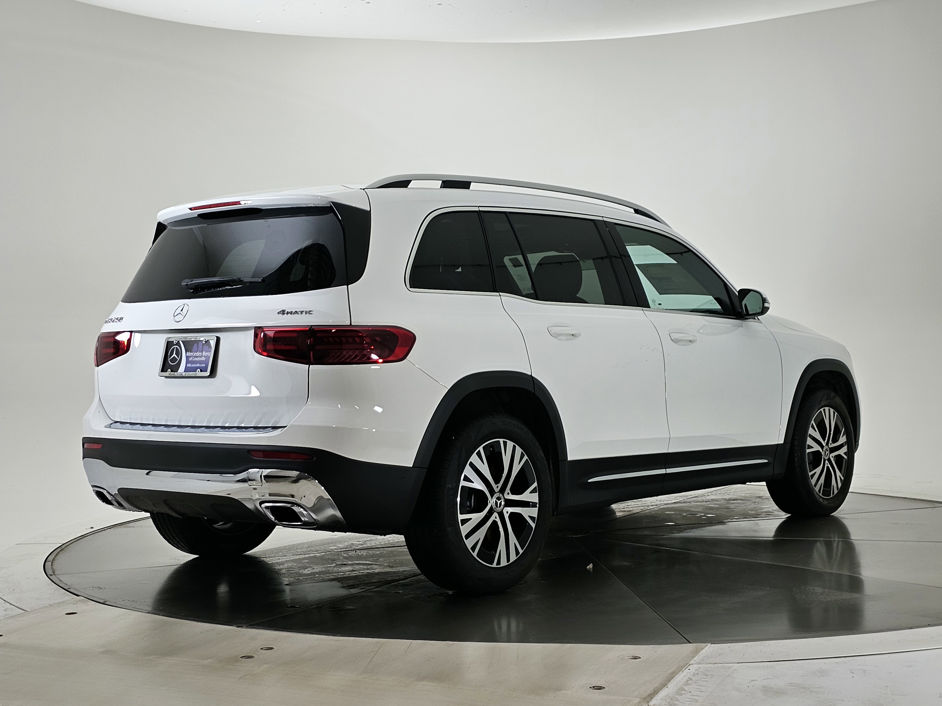 New 2026 Mercedes-Benz GLB 250 4MATIC image 3