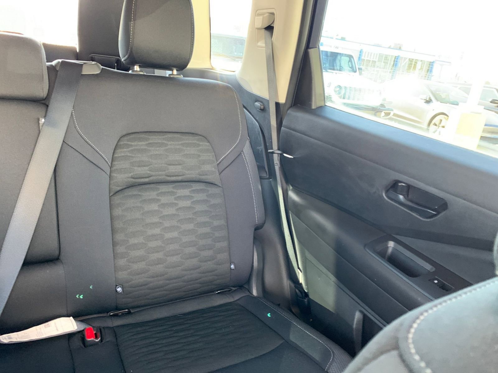 Used 2025 Nissan Pathfinder SV image 40