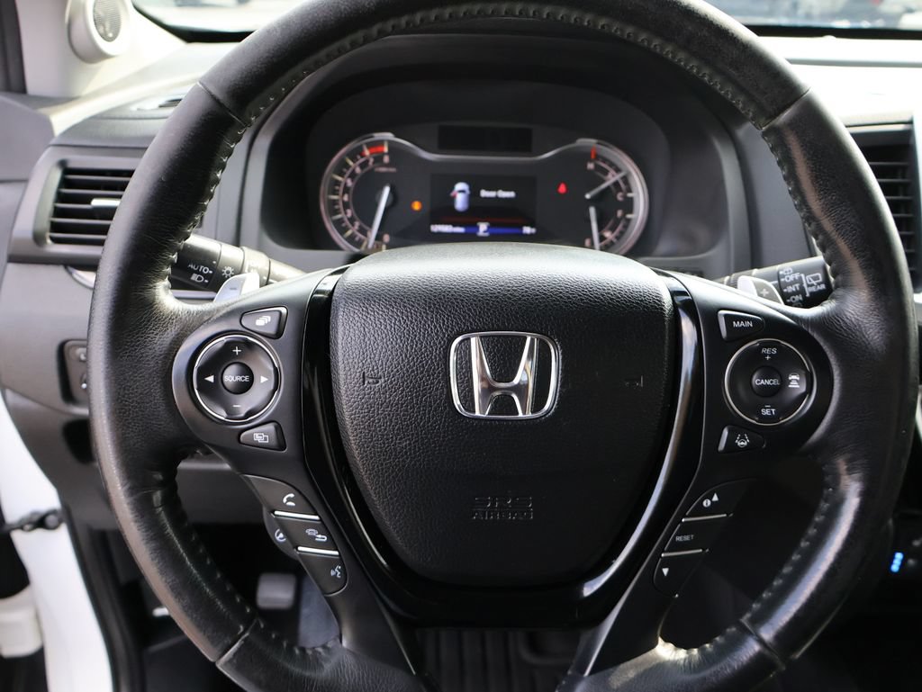Certified 2017 Honda Pilot Elite image 31