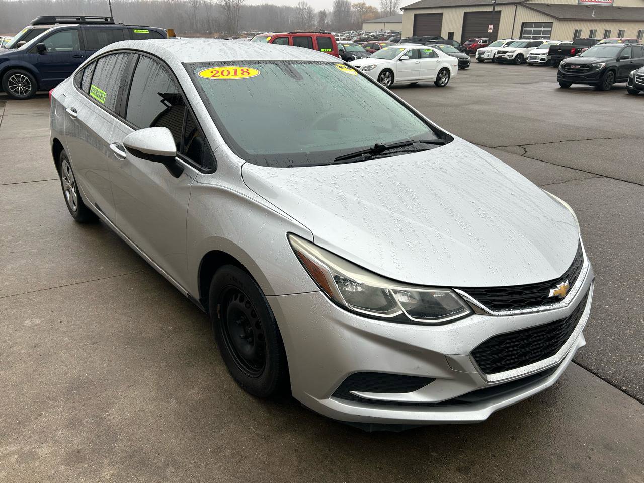 Used 2018 Chevrolet Cruze LS image 3