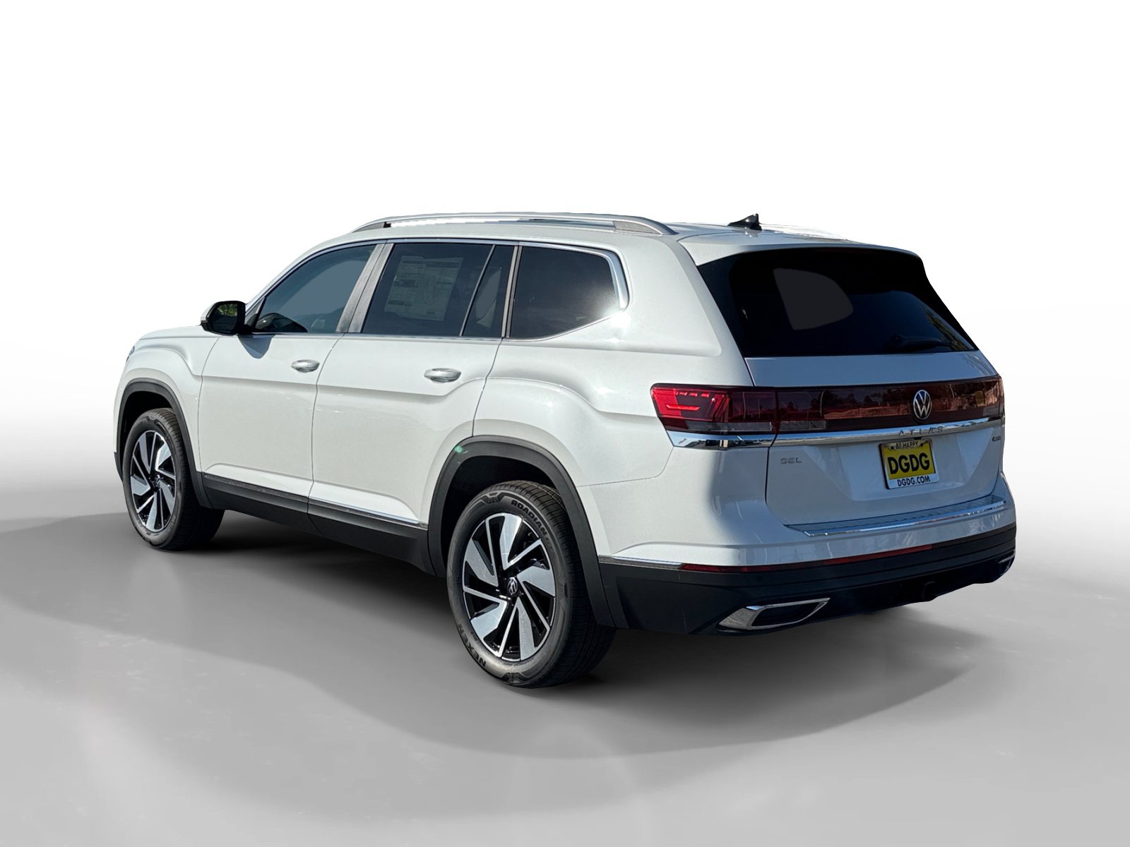 New 2026 Volkswagen Atlas SEL AWD/4WD image 3