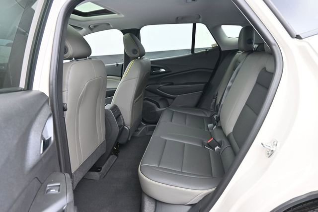 New 2026 Chevrolet Trax ACTIV w/ Sunroof Package FWD image 30