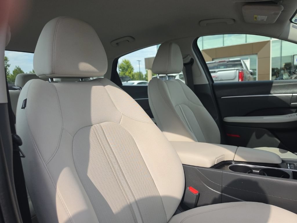 Certified 2025 Hyundai Sonata SEL FWD image 7