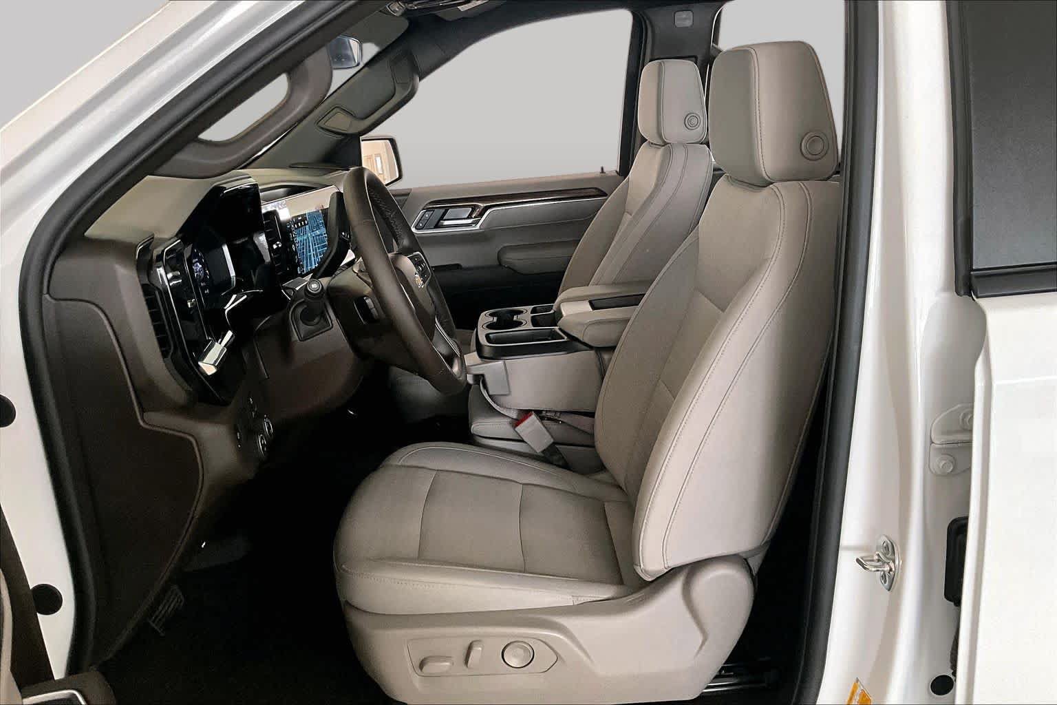 Used 2026 Chevrolet Silverado 1500 LT w/ Texas Edition Plus RWD image 7