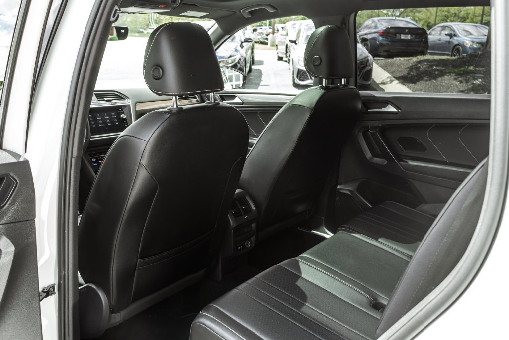 Used 2022 Volkswagen Tiguan SE R-Line AWD/4WD image 27