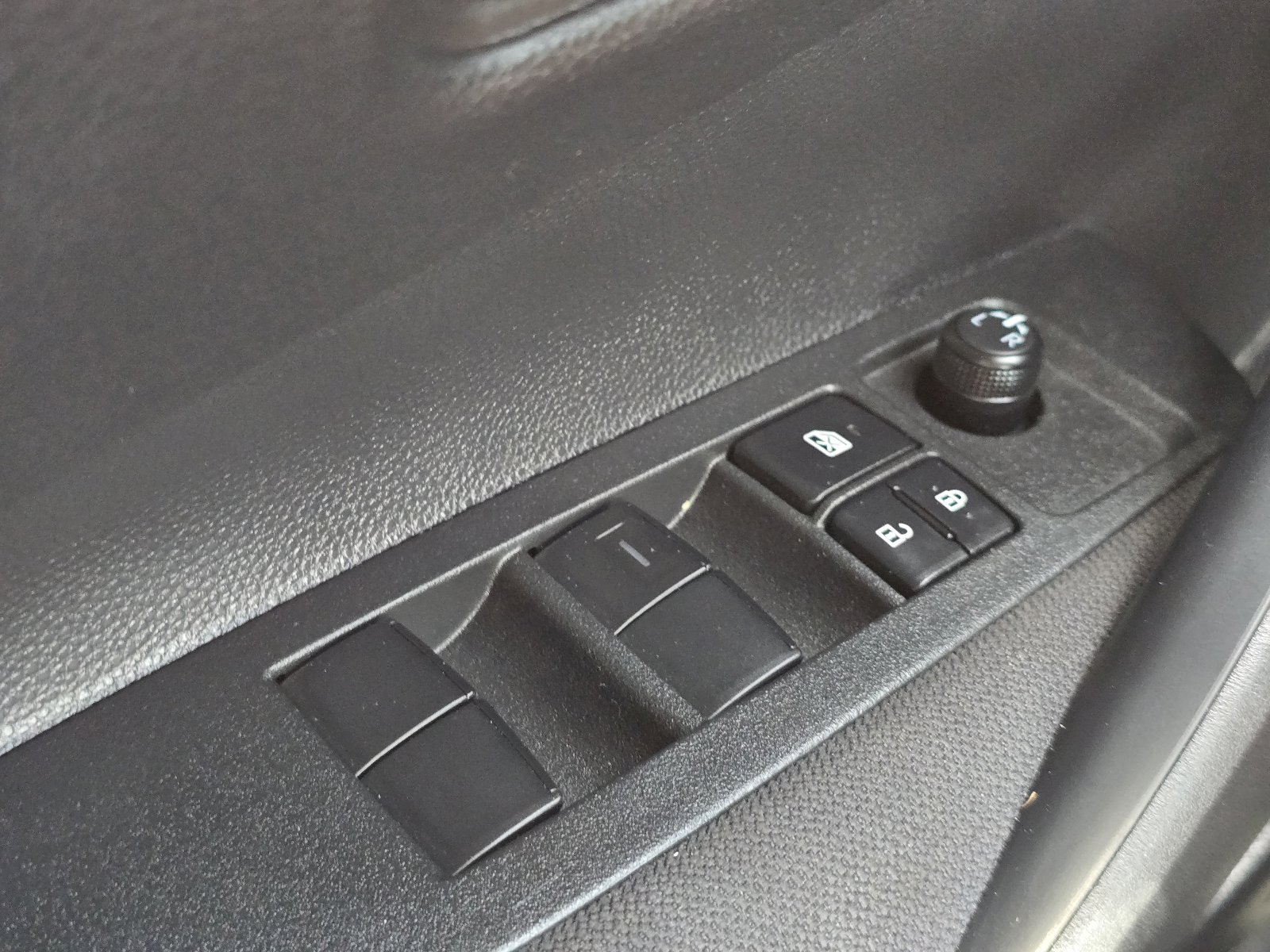 Used 2026 Toyota Corolla LE FWD image 23