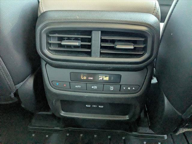 Used 2024 Honda Pilot EX-L image 16