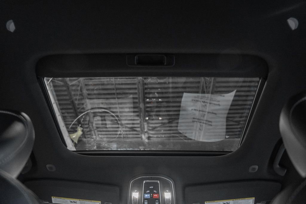 New 2025 Jeep Grand Cherokee L Altitude image 29